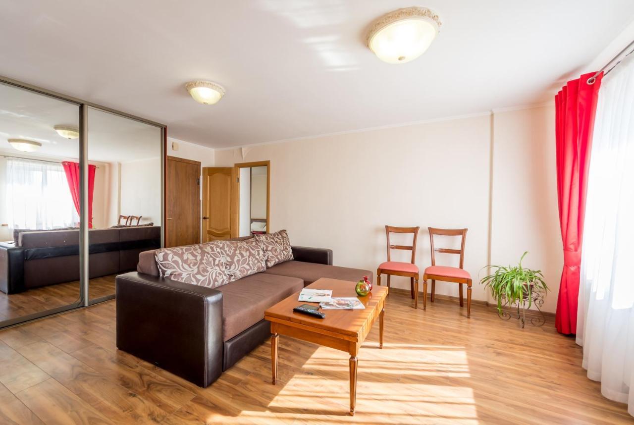 Apartments Near Parus Business Centre キエフ エクステリア 写真