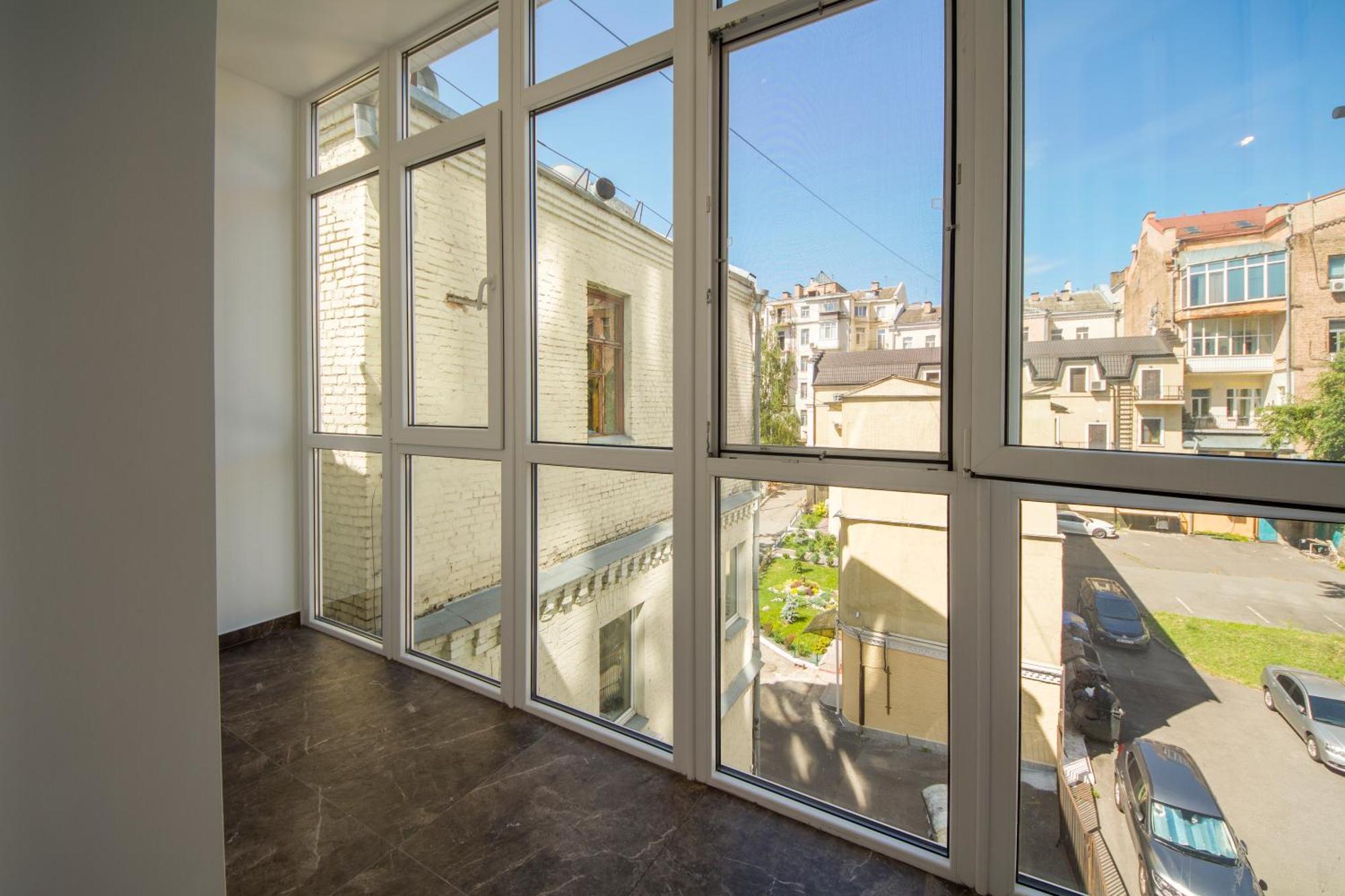 Apartments Near Parus Business Centre キエフ 部屋 写真