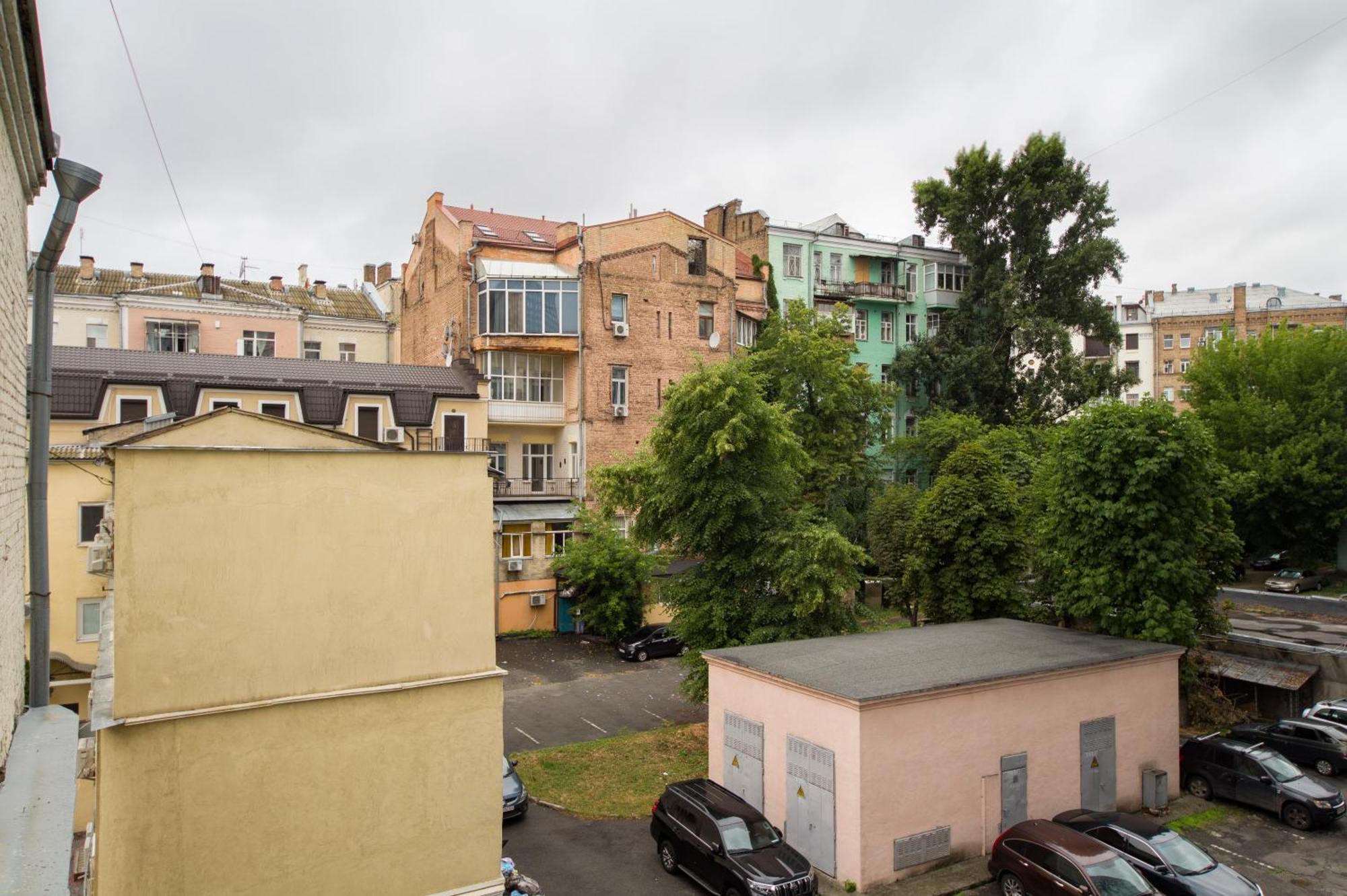 Apartments Near Parus Business Centre キエフ 部屋 写真